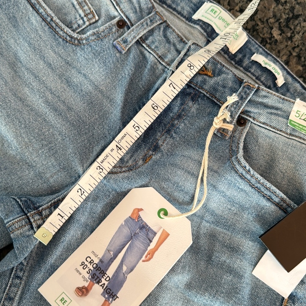 Regeneration by celebrity Pink cropped 90’s straight distressed jeans NWT 5/27 - Picture 10 of 11